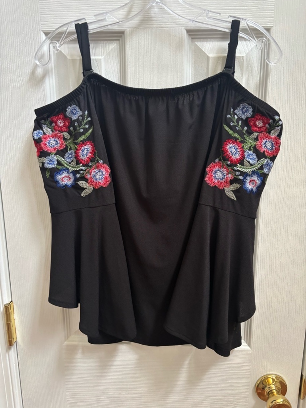 INC International Concepts Floral Embroidered Cold-Shoulder Top, Size S, NWOT - Picture 4 of 5